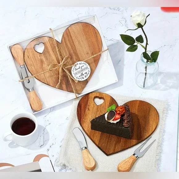 Heart-Shaped Bamboo Cheese Board Set, Charcuterie Board. - Picture 6 of 9